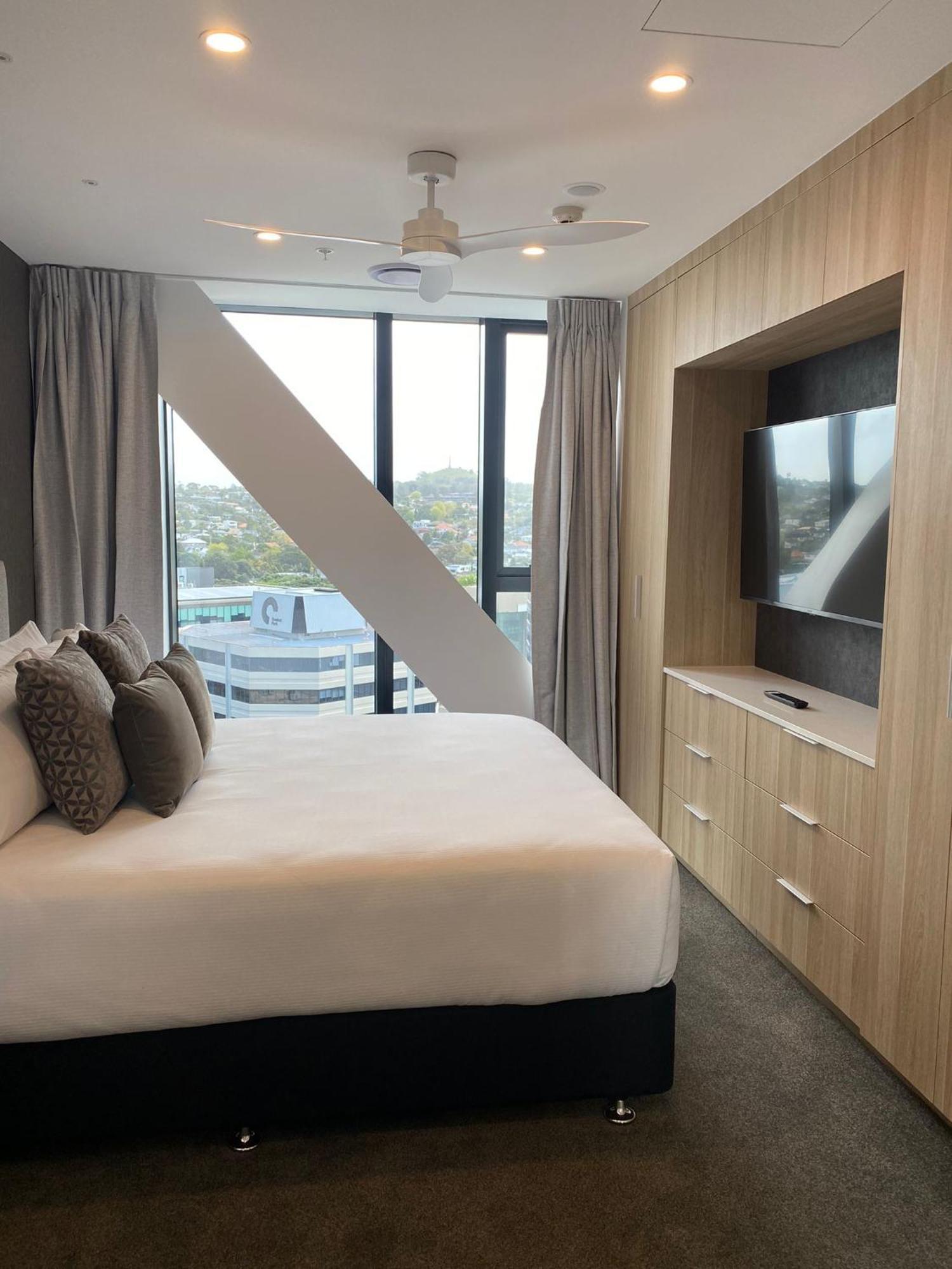 La Quinta By Wyndham Ellerslie Auckland Hotel Exterior photo